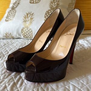 C. Louboutin 37.5 Very Privé Burgundy Platform
